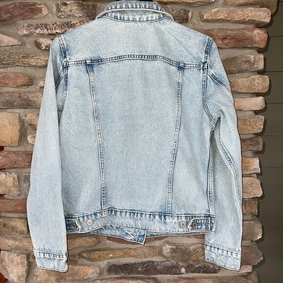 LUCKY BRAND Women's Tomboy Trucker Denim Jacket Medium Sirius Light Blue NWT - Picture 3 of 3